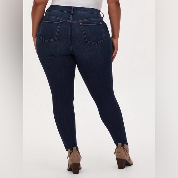 🥳SOLD🥳Jegging Skinny Super Soft High-Rise Jean💕 - Picture 3 of 9